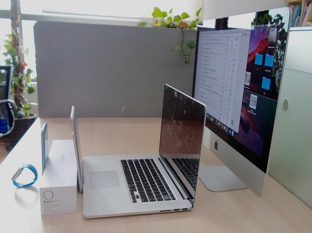 Figure 2: All five devices ringing at once — quite a sight
